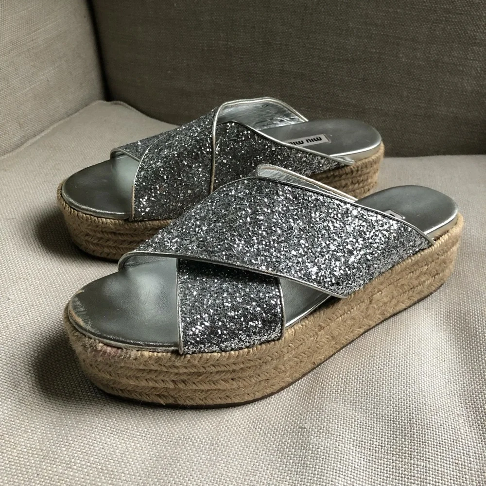 Miu Miu make sunny